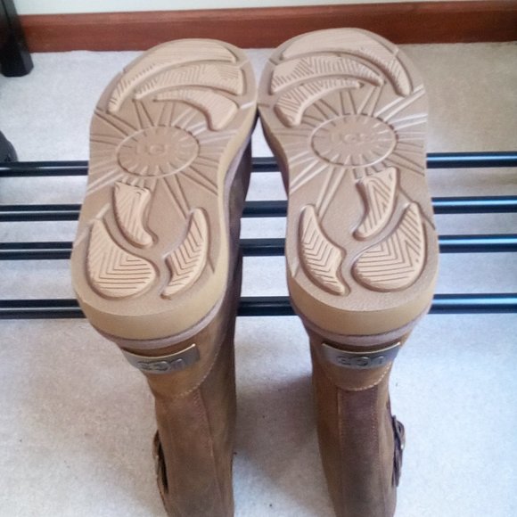 UGG Women Sutter Sheepskin Leather Moto Boots NWOB - Picture 7 of 7